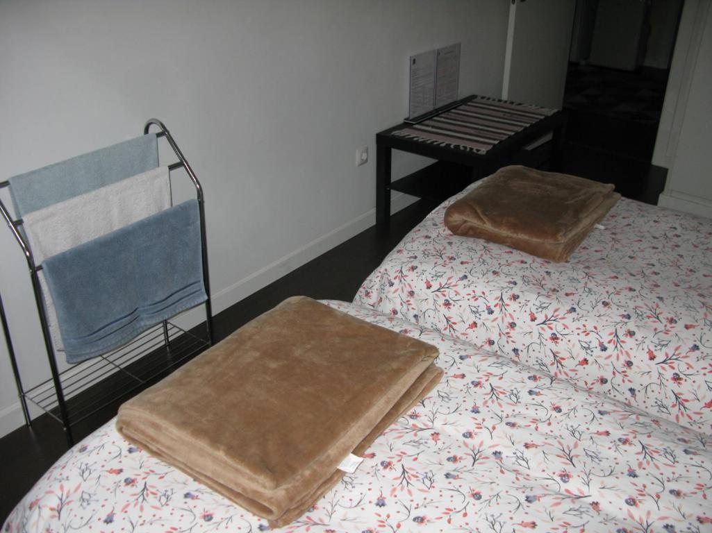 Anthony'S Place Almada Ngoại thất bức ảnh